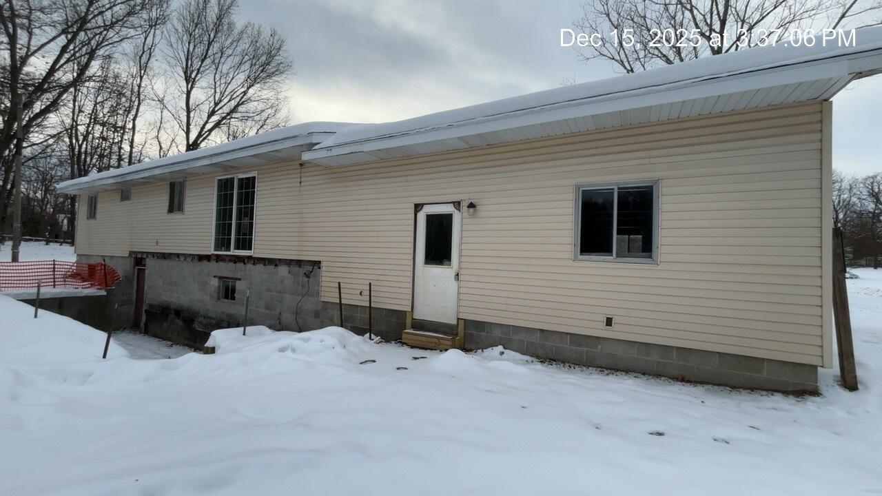 79989 39th Street Decatur, MI 49045 - Photo 2 of 14 12152025 (14)