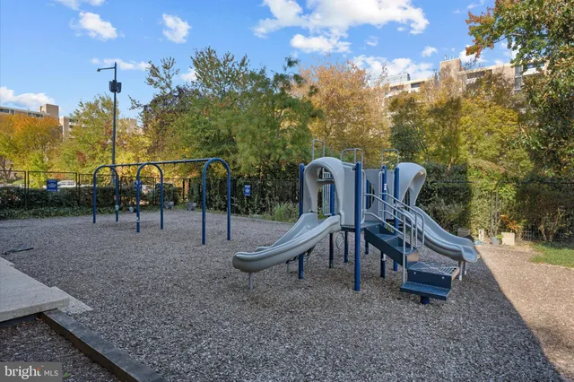 $4,100 | 1378 4th Street Southwest, Washington, DC 20024