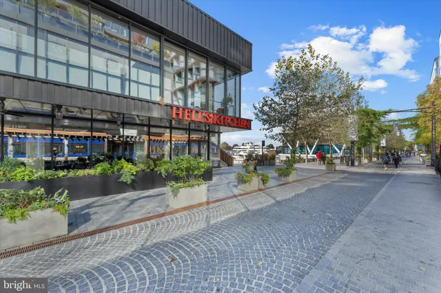 $4,100 | 1378 4th Street Southwest, Washington, DC 20024