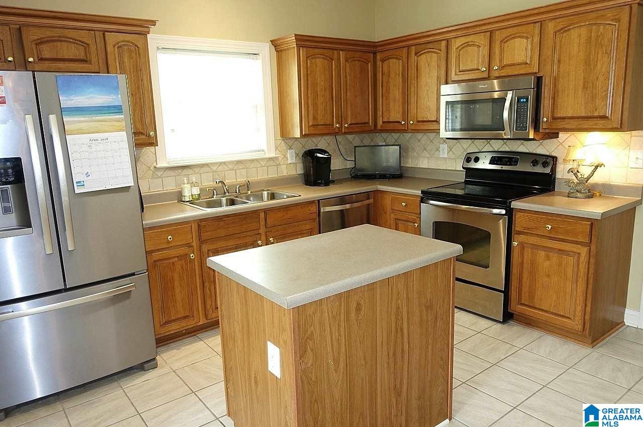101 Arbor Way Sterrett, AL 35147 - Photo 10 of 28