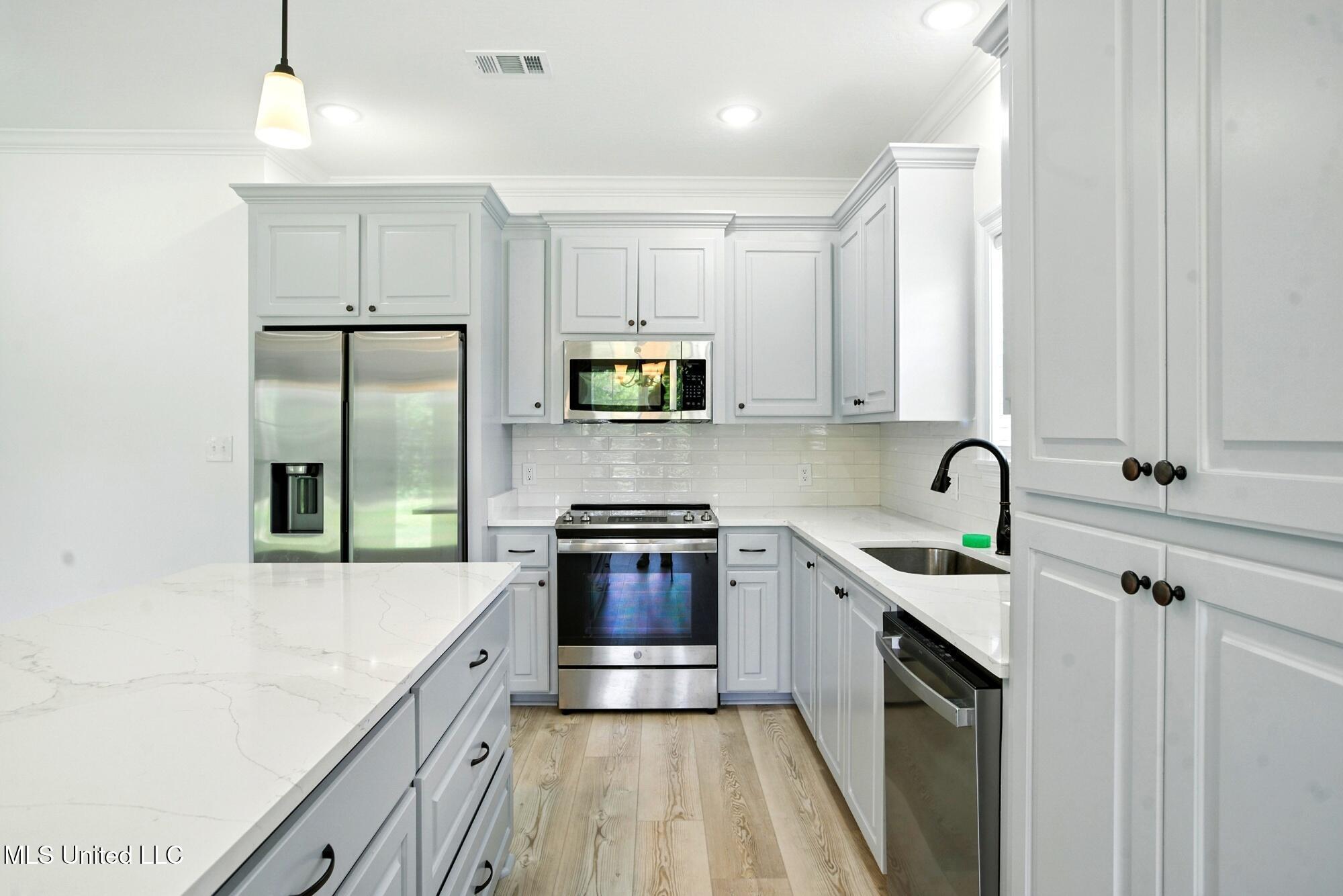 21 Charbonneau Sumrall, MS 39482 - Photo 13 of 38 dsc07901