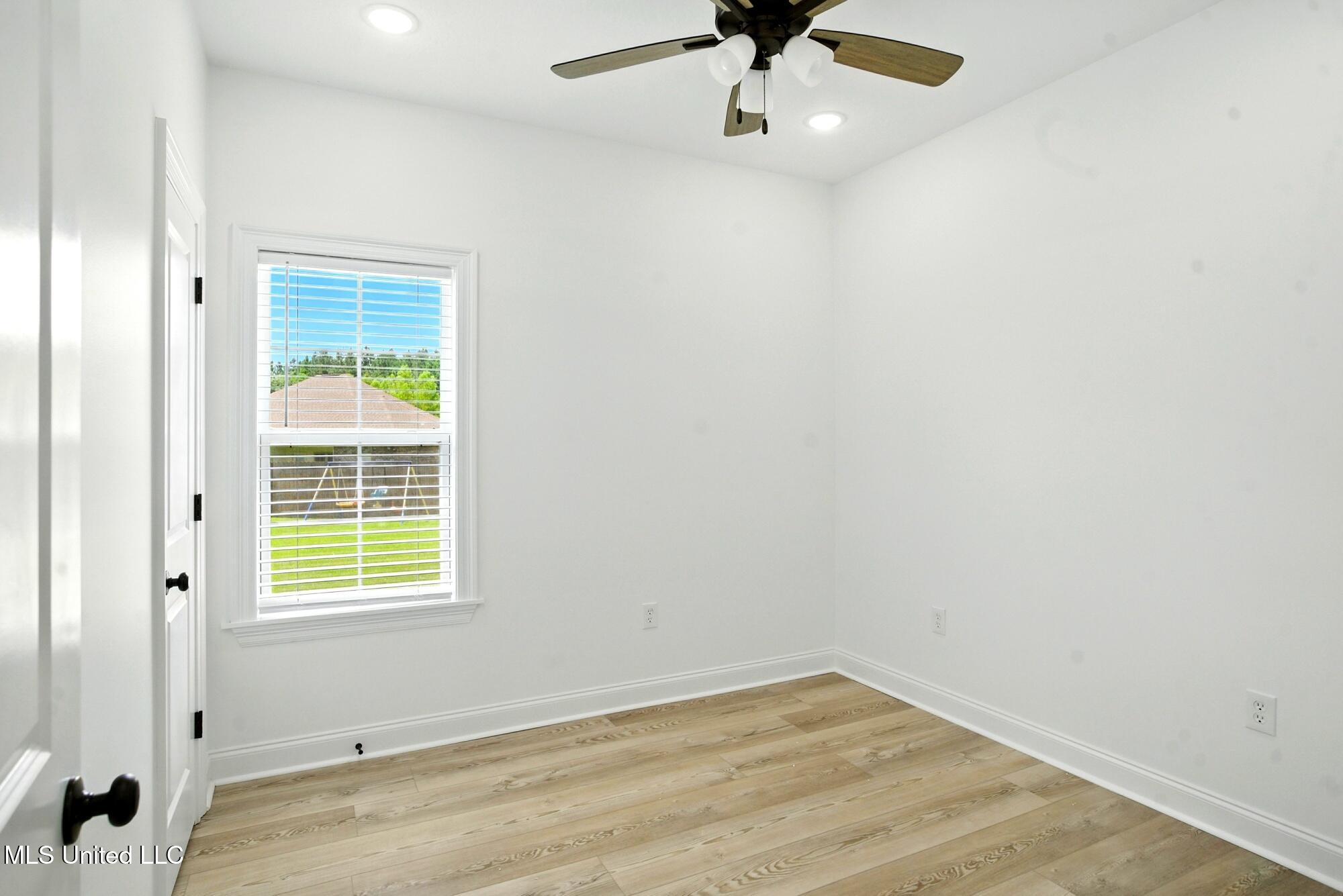 21 Charbonneau Sumrall, MS 39482 - Photo 26 of 38 dsc07940