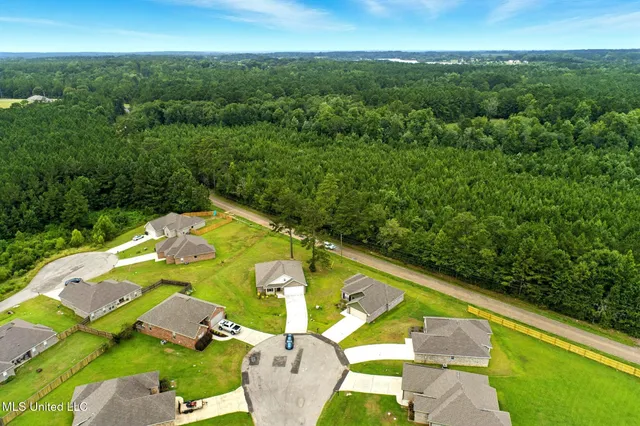 $259,900 | 21 Charbonneau, Sumrall, MS 39482