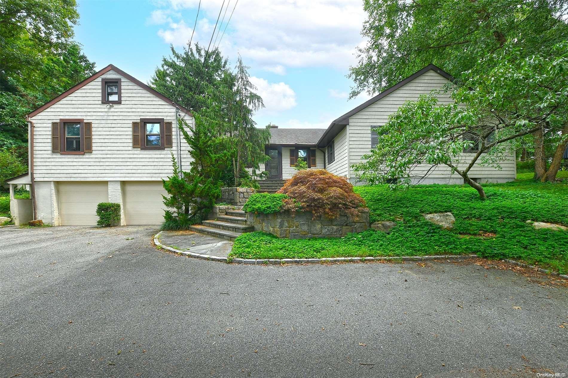 248 Melville Road Huntington Station, NY 11746 - Photo 1 of 1