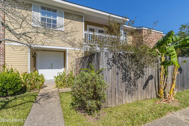 $125,000 | 200 Lodge Drive, Unit 102, Lafayette, LA 70506