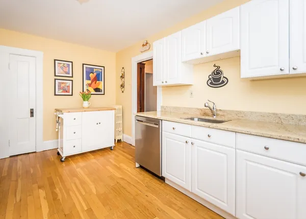 $589,900 | 231 Lowell Street, Unit 2, Waltham, MA 02453