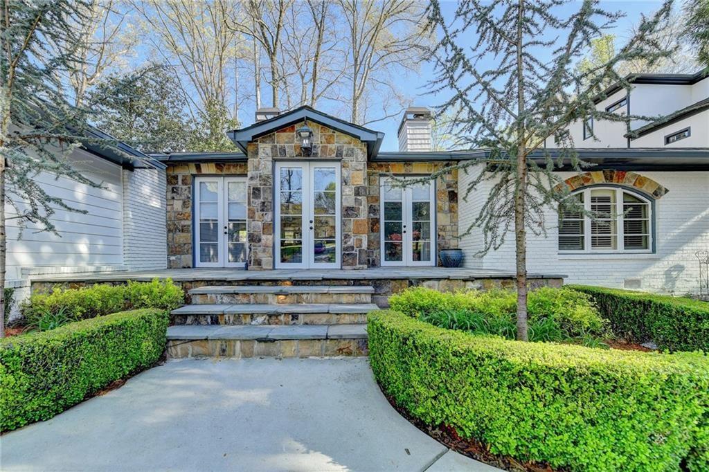 1227 Sheridan Road Northeast Atlanta, GA 30324 - Photo 3 of 28