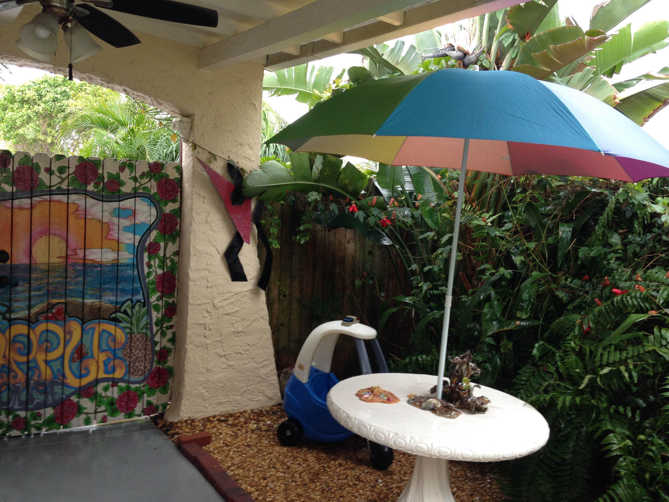 415 Plymouth Road West Palm Beach, FL 33405 - Photo 3 of 47 Carport and Garden