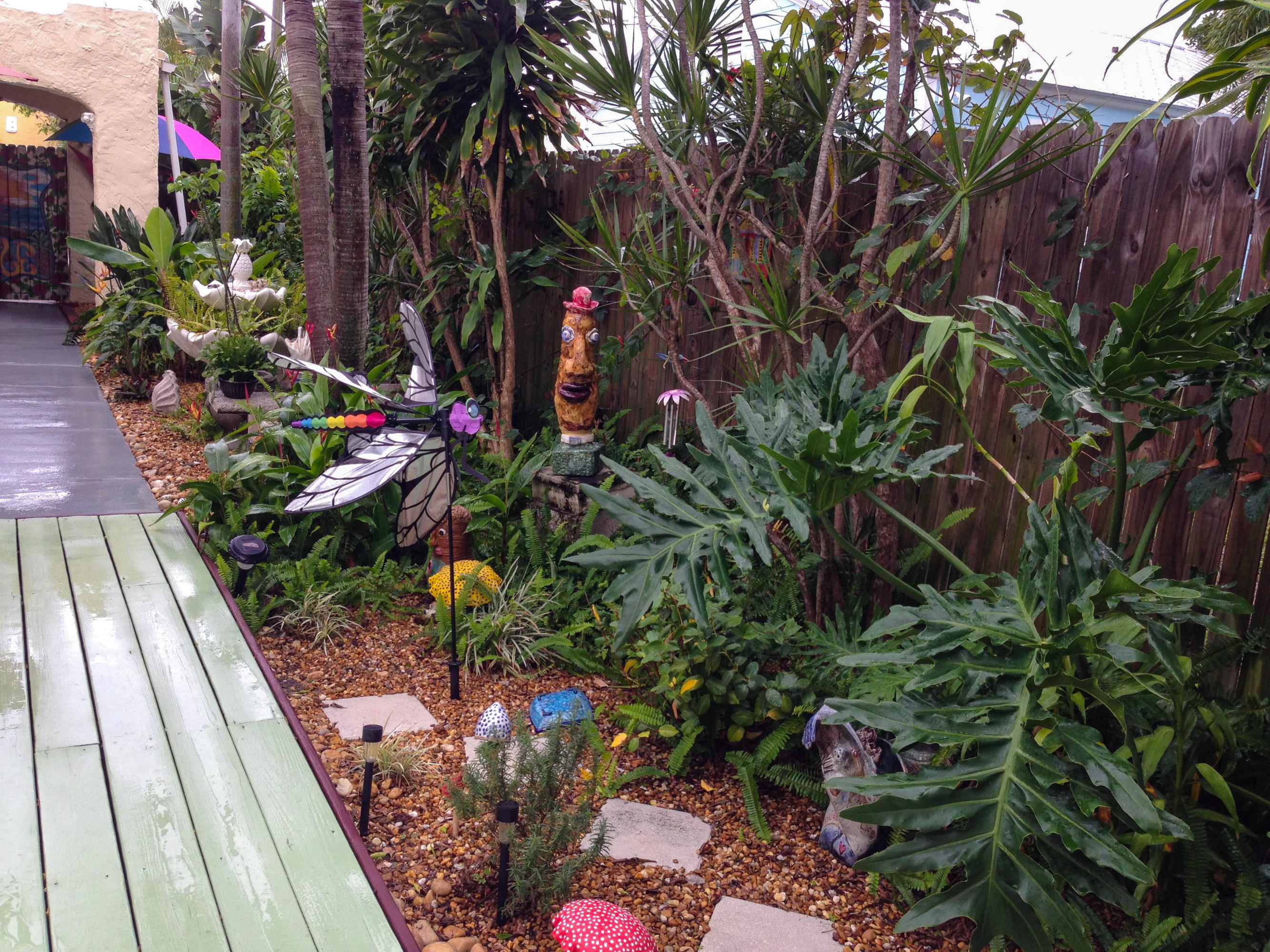 415 Plymouth Road West Palm Beach, FL 33405 - Photo 6 of 47 West Side Garden