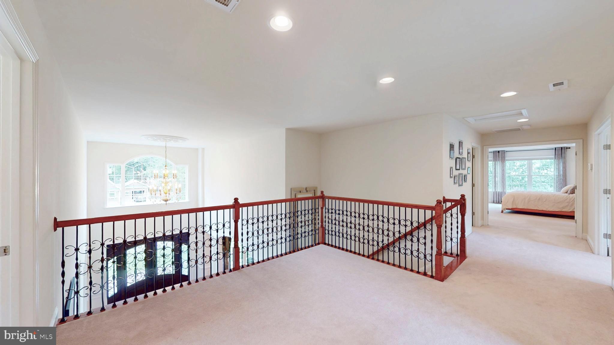 9813 Sunrise Road Vienna, VA 22181 - Photo 47 of 118 Large Loft / Landing at the top of the stairs