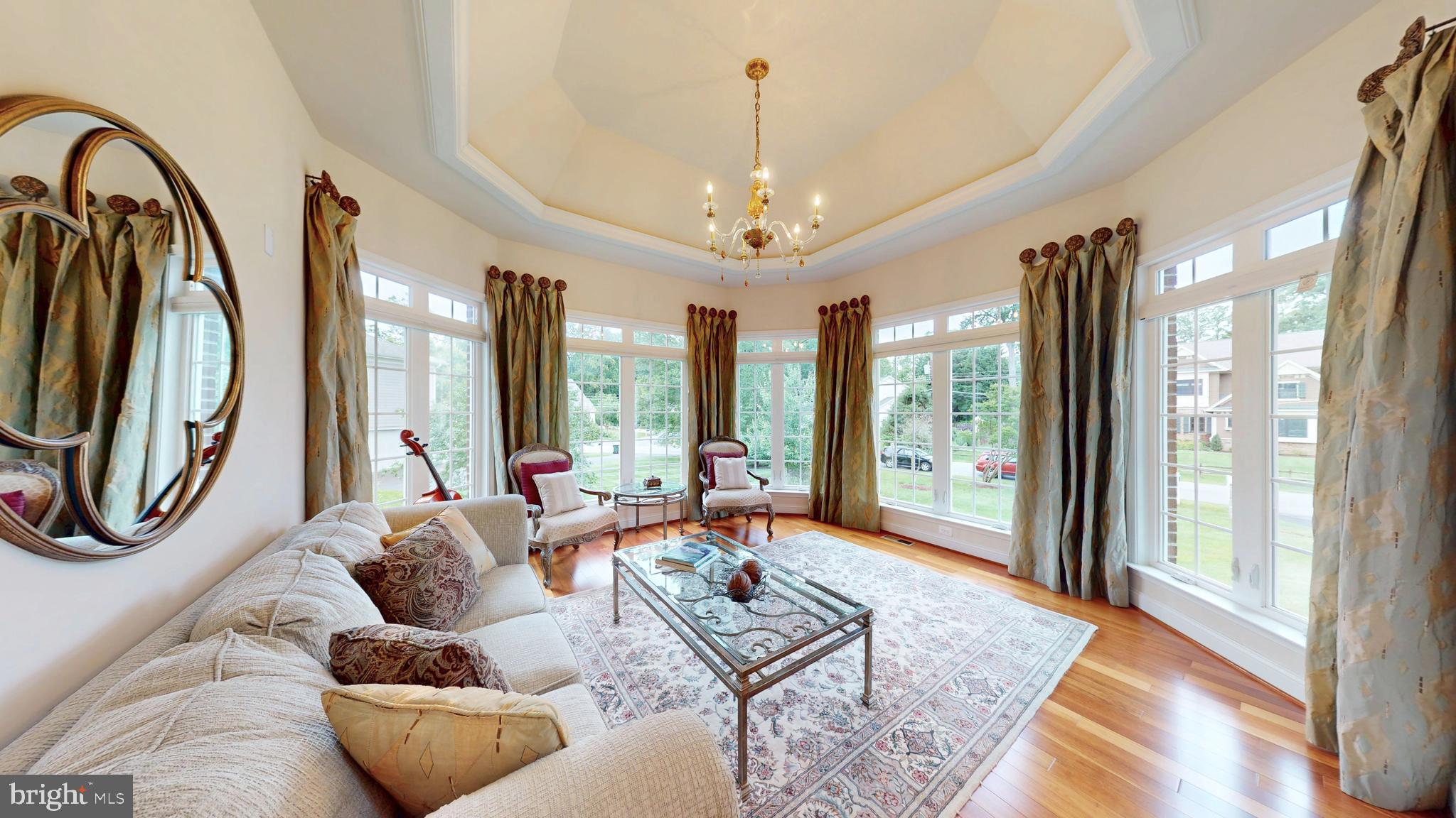 9813 Sunrise Road Vienna, VA 22181 - Photo 6 of 118 Living Room with Awesome Windows
