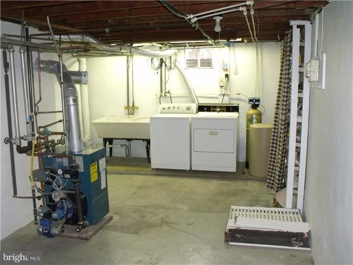 42 Evans Avenue Sinking Spring, PA 19608 - Photo 25 of 25 Laundry Room