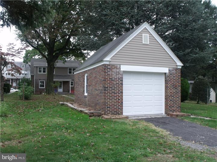 42 Evans Avenue Sinking Spring, PA 19608 - Photo 4 of 25 Garage