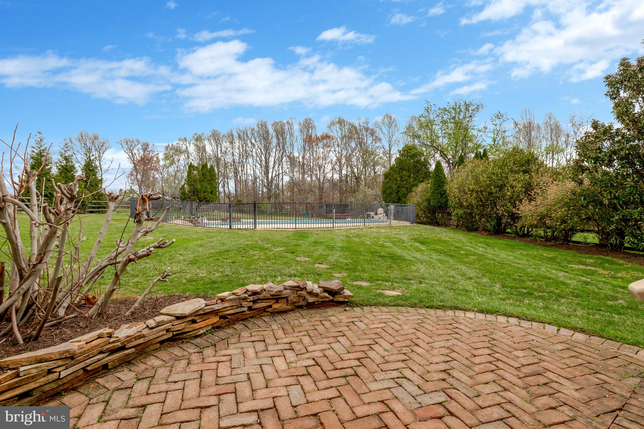 1215 Bishopsgate Way Reston, VA 20194 - Photo 32 of 41 a view of a park with large trees