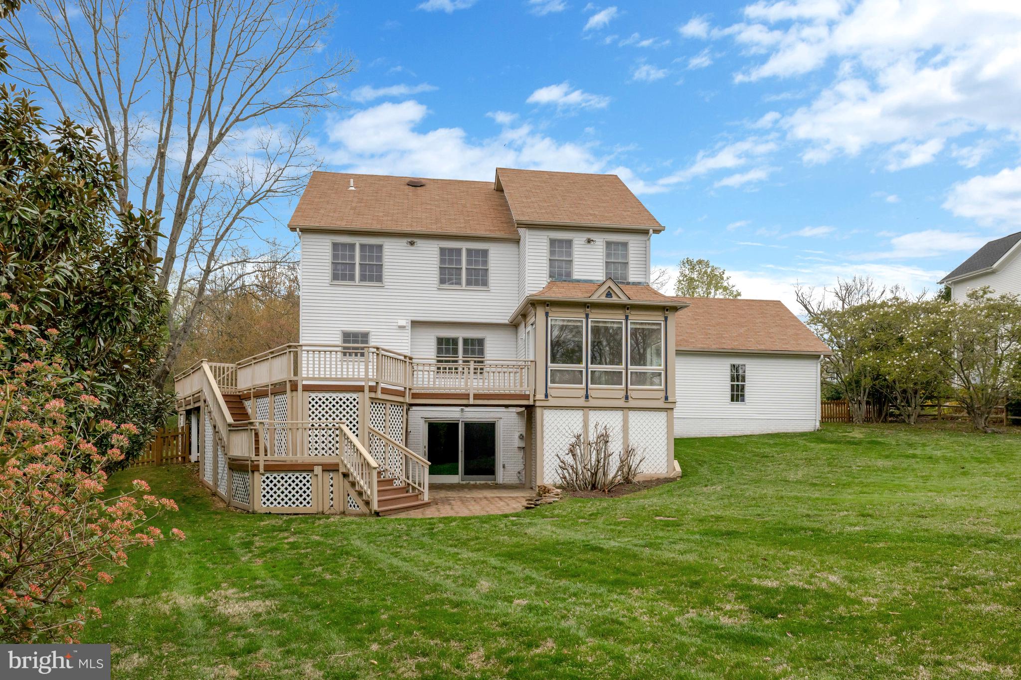 1215 Bishopsgate Way Reston, VA 20194 - Photo 38 of 41 a aerial view of a house with a yard