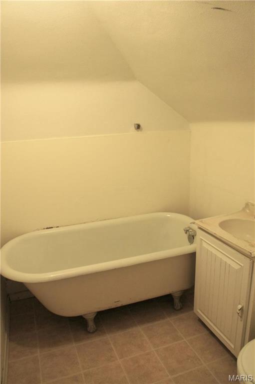 117 South 11th Street, Unit B Belleville, IL 62220 - Photo 9 of 10