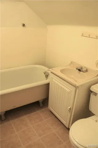 $575 | 117 South 11th Street, Unit B, Belleville, IL 62220