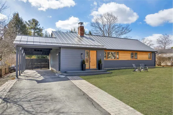 $1,275,000 | 3 Woodmore Drive, Hanover, NH 03755