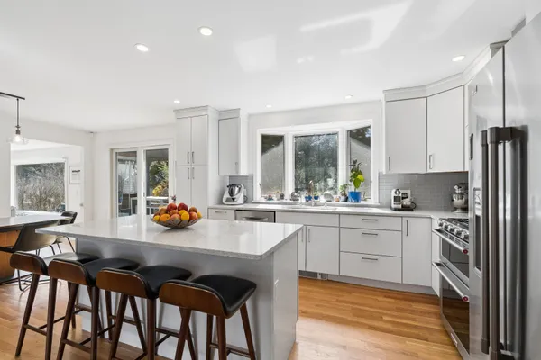 $1,275,000 | 3 Woodmore Drive, Hanover, NH 03755