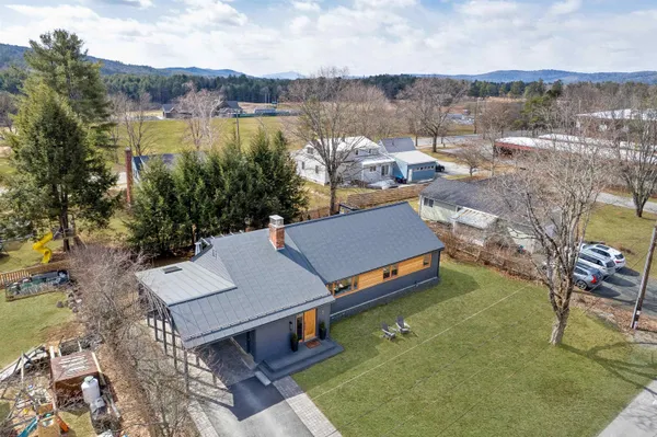 $1,275,000 | 3 Woodmore Drive, Hanover, NH 03755