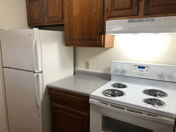 $1,725 | 521 Pine Street, Unit 205, Manchester, NH 03104