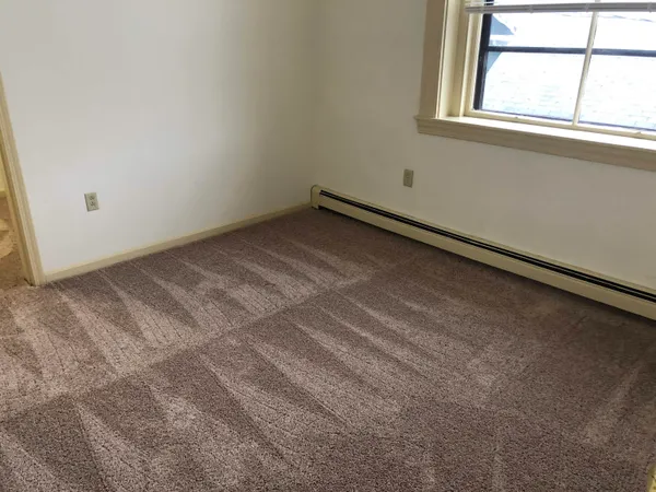 $1,725 | 521 Pine Street, Unit 205, Manchester, NH 03104