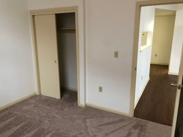 $1,725 | 521 Pine Street, Unit 205, Manchester, NH 03104