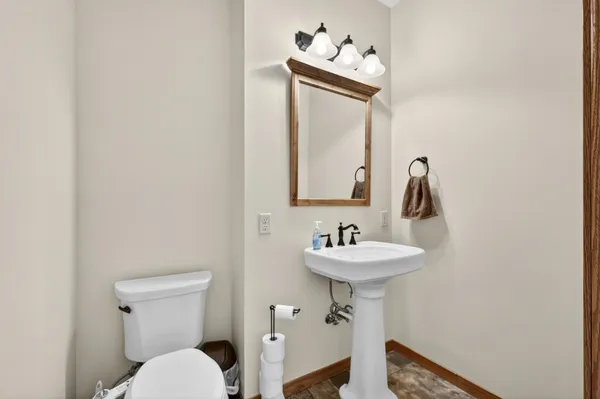 $1,549,900 | 2709 27 3/8 Street, Birchwood, WI 54817