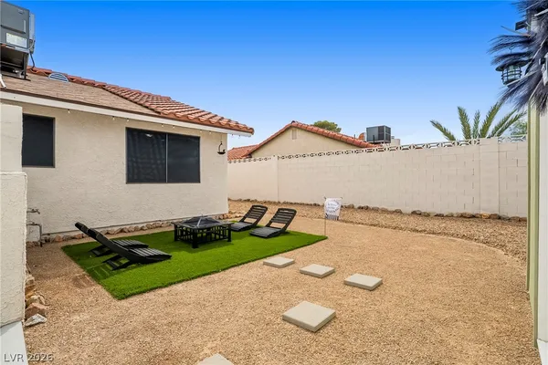 $389,500 | 445 Concord Way, Henderson, NV 89015