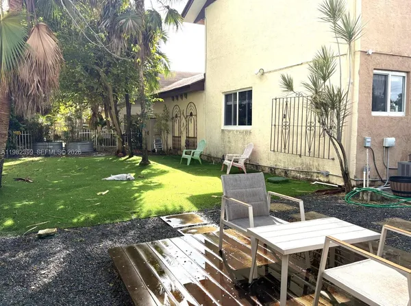 $3,125 | 13881 Northeast 2nd Court, Unit C6, Miami, FL 33161
