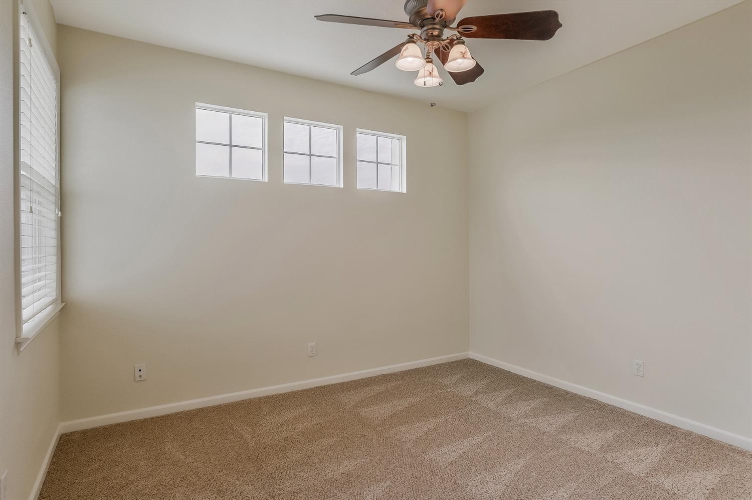 379 John Kamps Way Ripon, CA 95366 - Photo 13 of 33