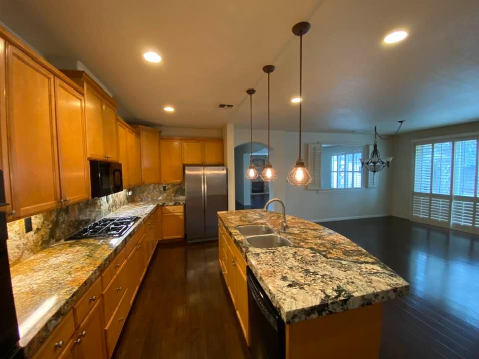 379 John Kamps Way Ripon, CA 95366 - Photo 2 of 33