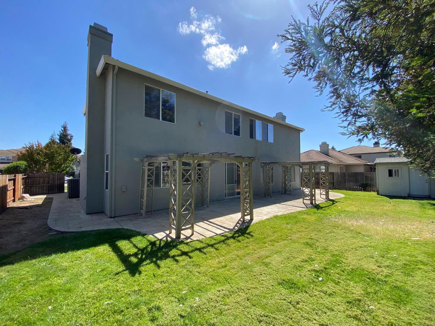 379 John Kamps Way Ripon, CA 95366 - Photo 3 of 33