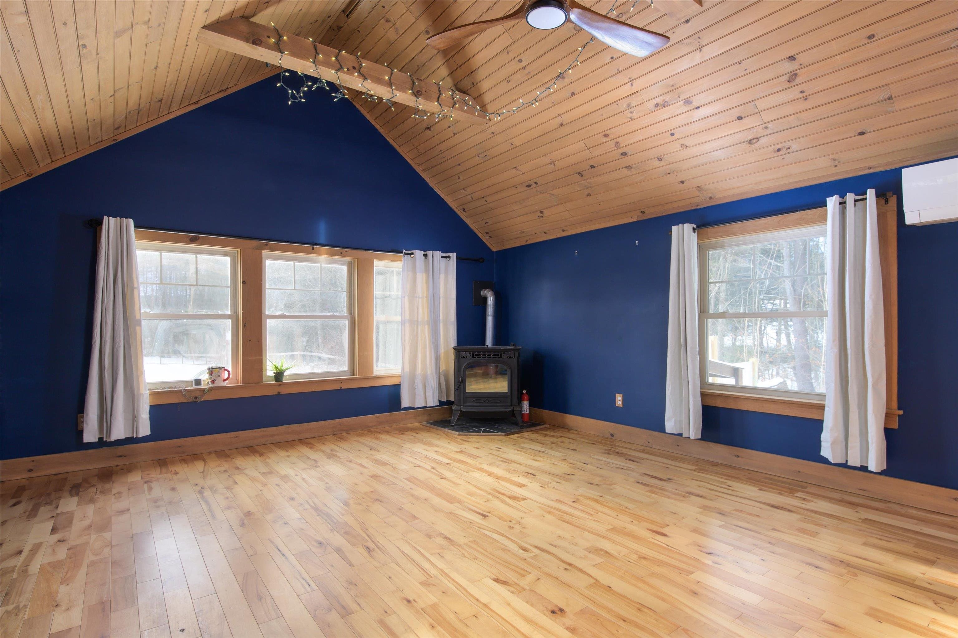 187 Lacross Road Springfield, VT 05156 - Photo 4 of 30