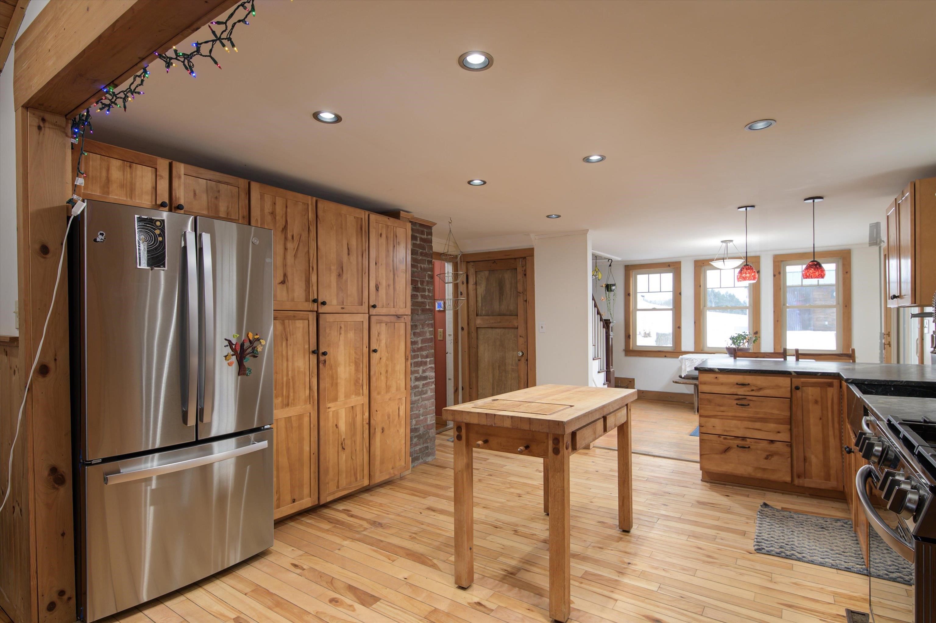 187 Lacross Road Springfield, VT 05156 - Photo 9 of 30