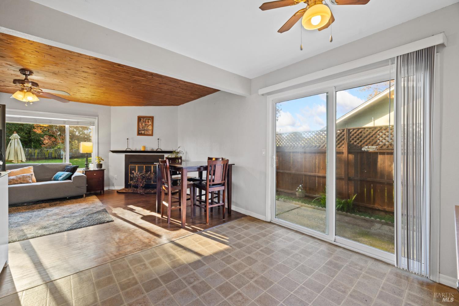 2825 Seneca Lane Santa Rosa, CA 95403 - Photo 13 of 43