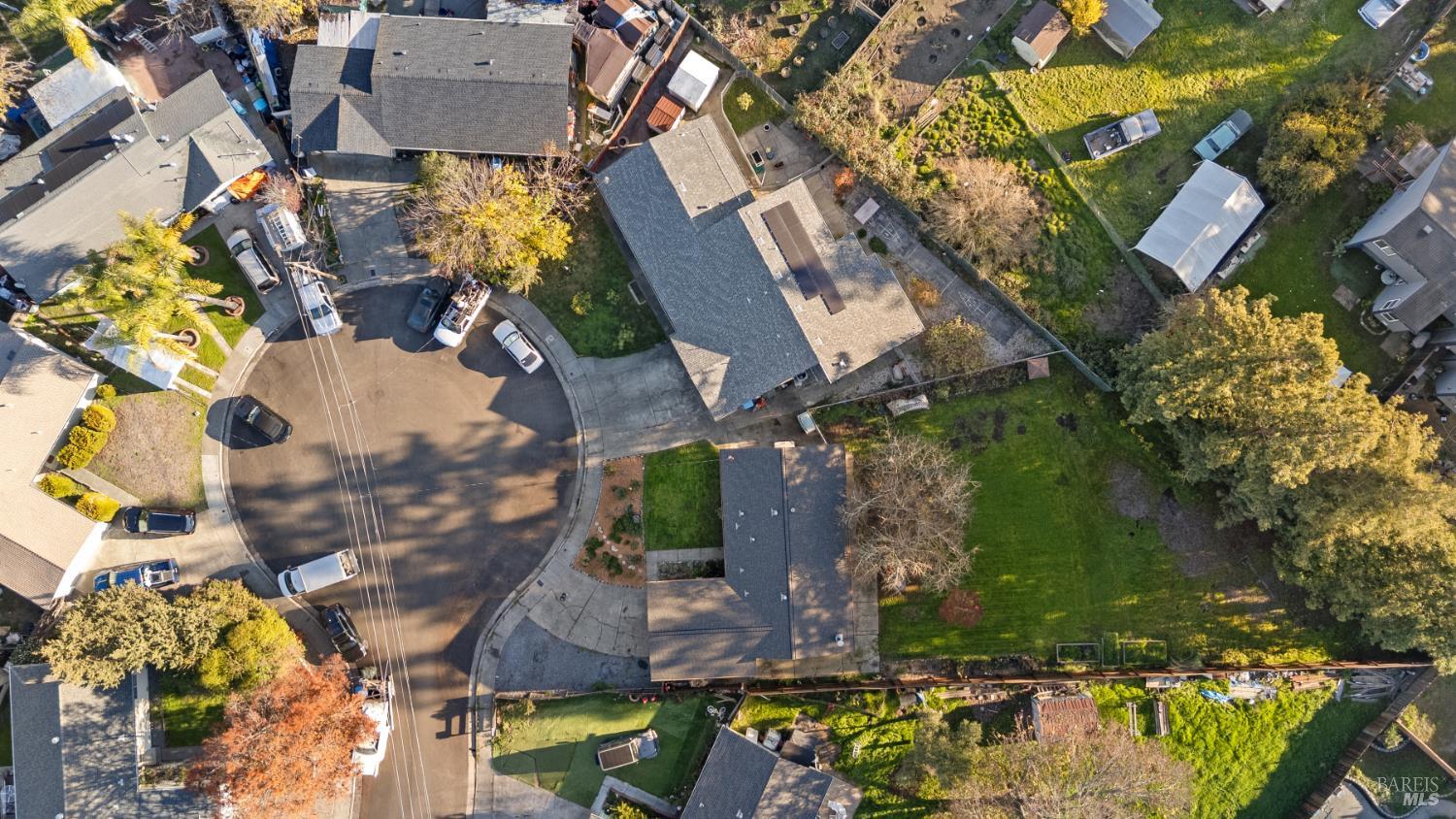 2825 Seneca Lane Santa Rosa, CA 95403 - Photo 32 of 43