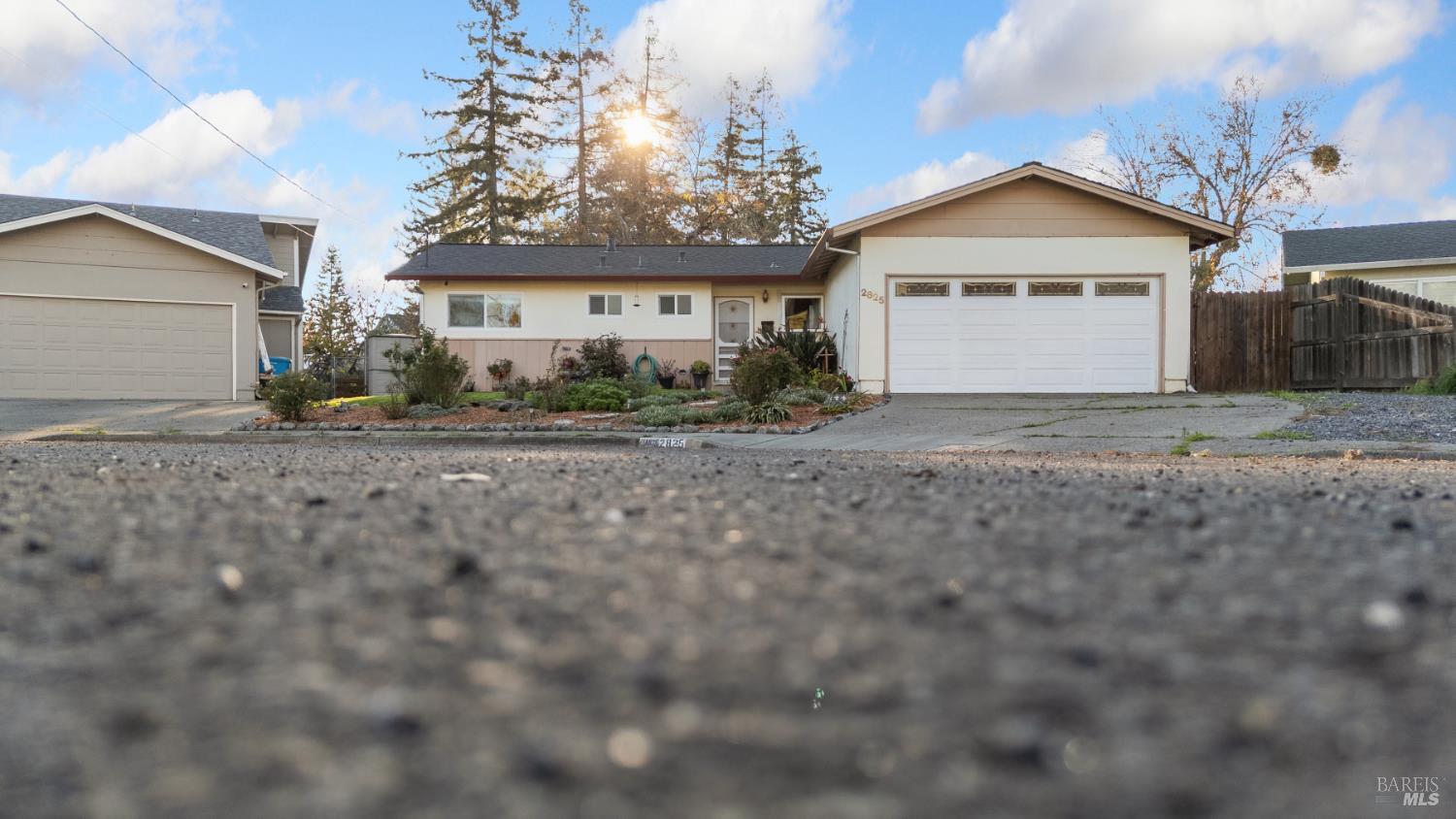 2825 Seneca Lane Santa Rosa, CA 95403 - Photo 37 of 43