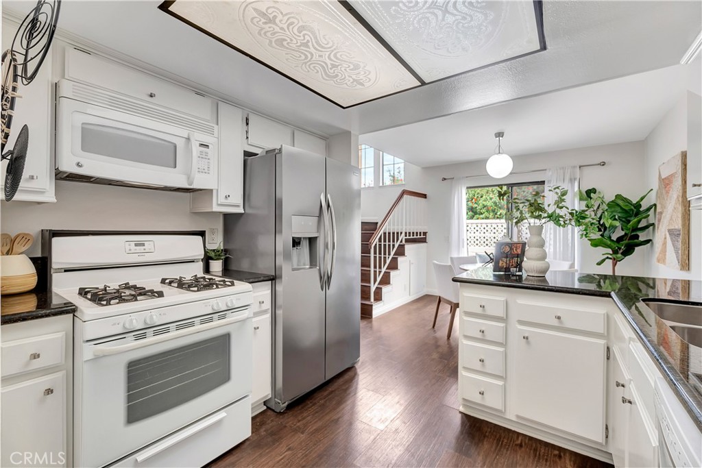 2245 Cheyenne Way, Unit 46 Fullerton, CA 92833 - Photo 7 of 30