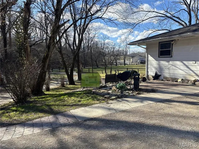 $119,900 | 1029 Summer Lane, Caseyville, IL 62232