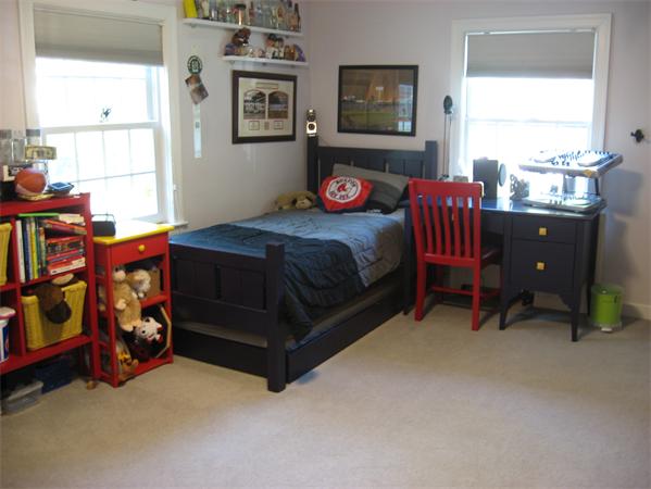 11 Princeton Road Wellesley, MA 02482 - Photo 15 of 22 a bedroom with a bed and a window
