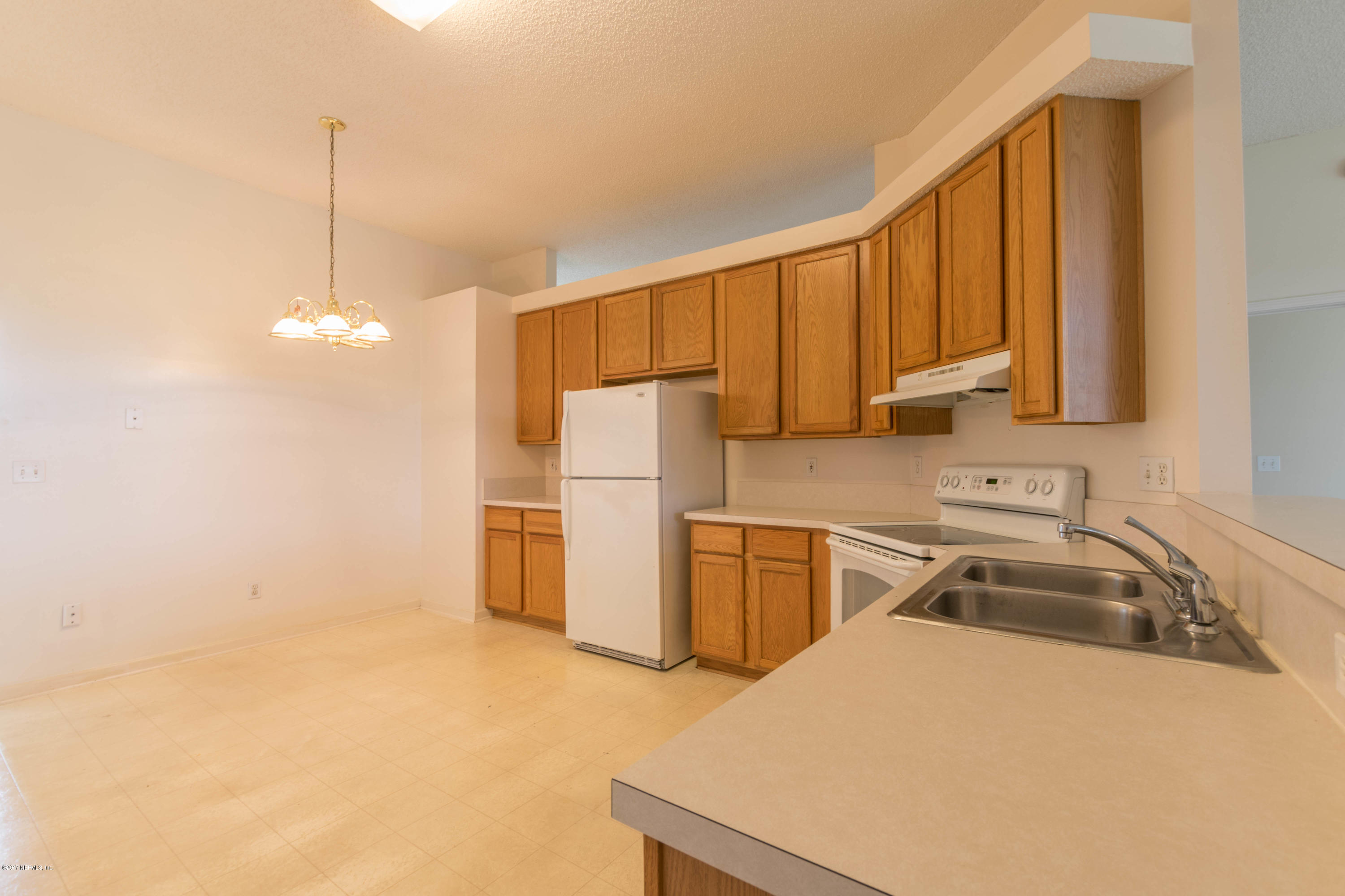 509 Thornberry Road Orange Park, FL 32073 - Photo 7 of 28 Kitchen - View 2