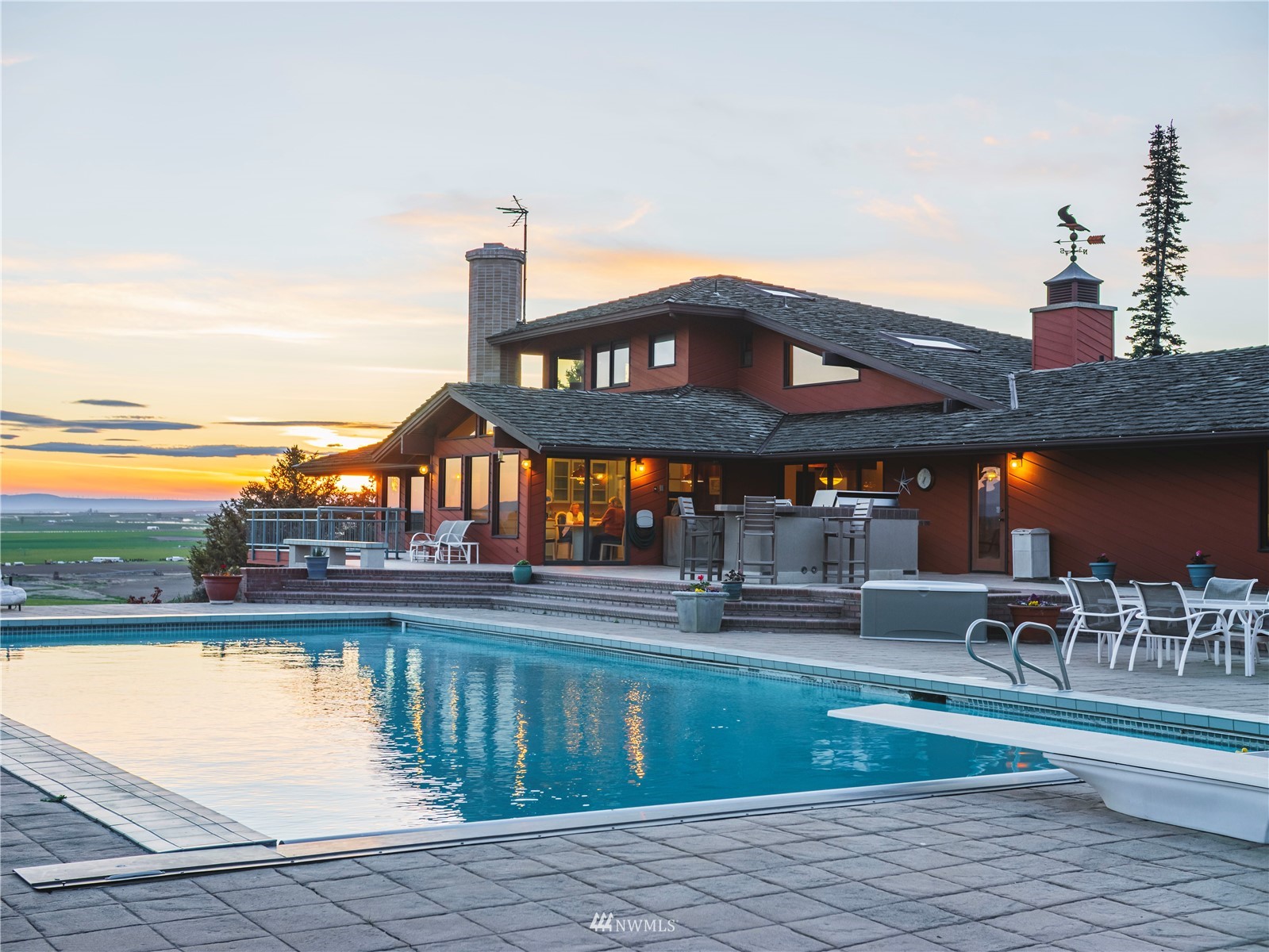 11549 Rd E Southwest Royal City, WA 99357 - Photo 30 of 30 a view of a house with a swimming pool