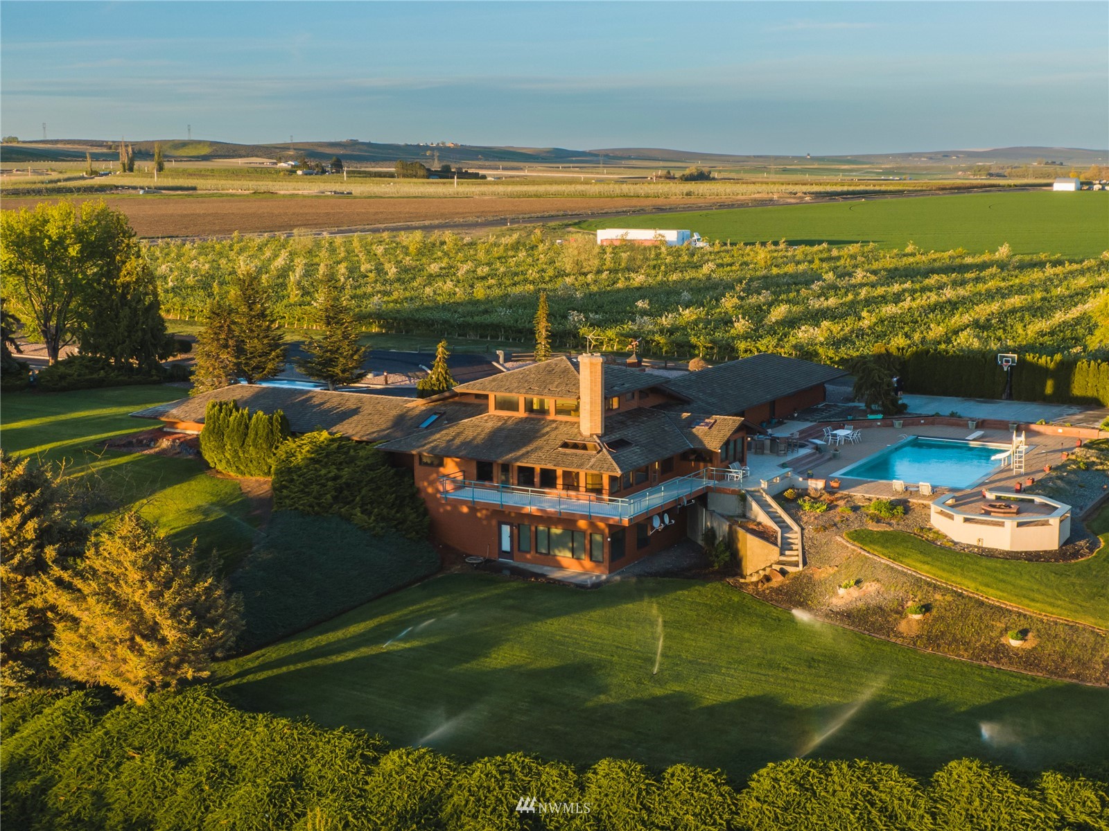 11549 Rd E Southwest Royal City, WA 99357 - Photo 4 of 30