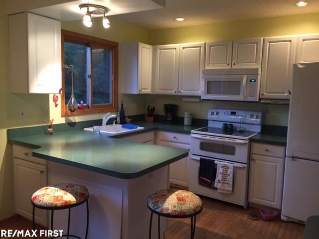 21735 River Ridge Trail Farmington Hills, MI 48335 - Photo 12 of 19