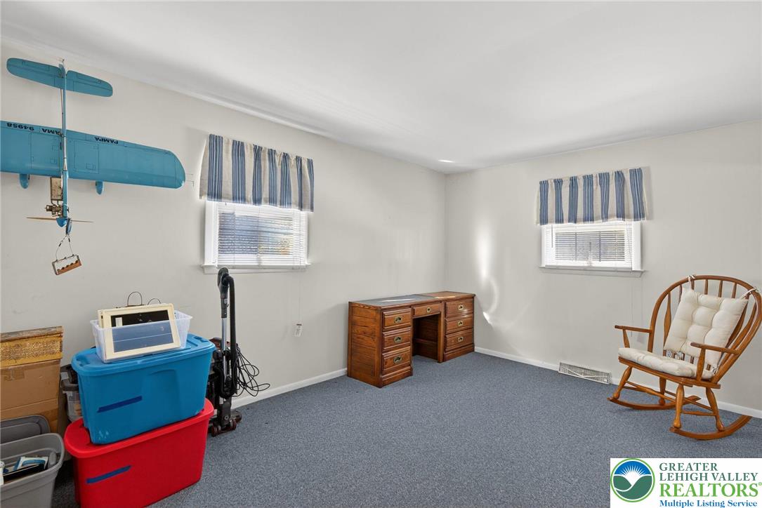 5424 Clauser Road Orefield, PA 18069 - Photo 16 of 31 a living room with furniture