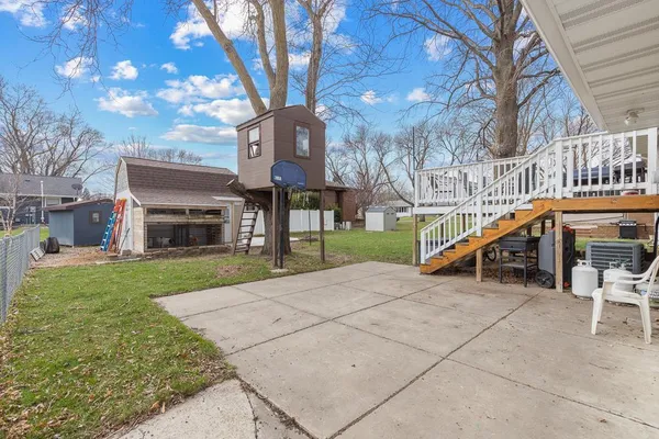 $215,000 | 902 Birch Street, Marshall, MN 56258