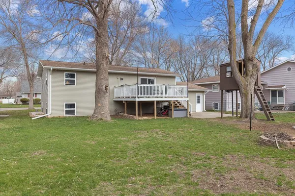 $215,000 | 902 Birch Street, Marshall, MN 56258