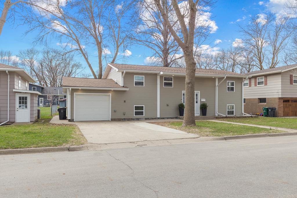 902 Birch Street Marshall, MN 56258 - Photo 7 of 45