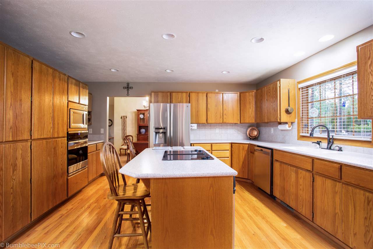 2711 East Oxbow Road Colbert, WA 99005 - Photo 4 of 20